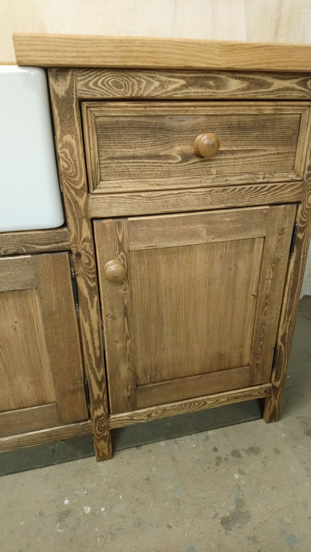 BS102 waxed finish sink/appliance unit