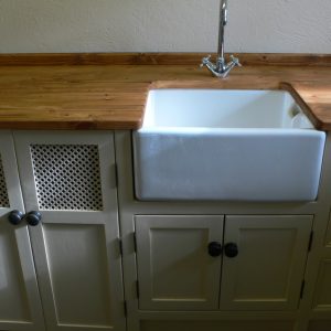 bs21 Belfast Sink Unit with Large Cupboard Space for Dishwasher