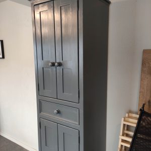 L24 Pantry/Larder Cupboard