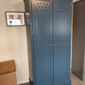 L23 Pantry/Larder Cupboard with Spice Racks