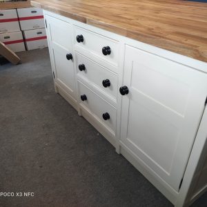 T18 Freestanding Kitchen Island With Seating And Oak Worktop