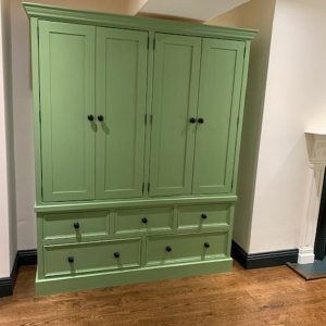 L22 Pantry Cupboard