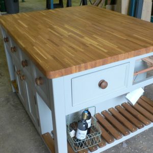 Parma Grey Island Unit