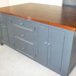 T17 Kitchen Island With Seating.