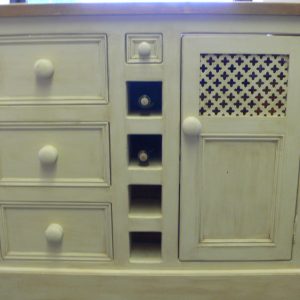 BU5 Base Unit With Wine Bottle Holders