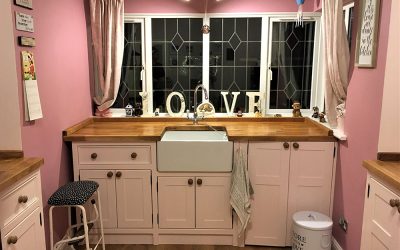 Paulas’ pretty ‘middleton pink’ painted kitchen