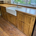 bs113 Sonya’s new sink unit,finished in ‘oak stain’
