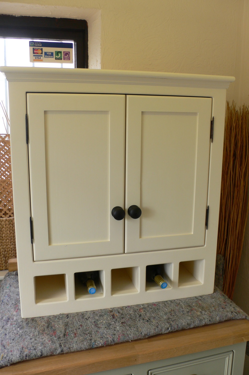 TU13 Top Cupboard with Wine Bottle Holders