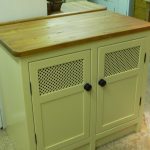 BU4 Base Cupboard with Lattice Door Inserts