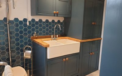 Smart shower & utility room in stiffkey blue