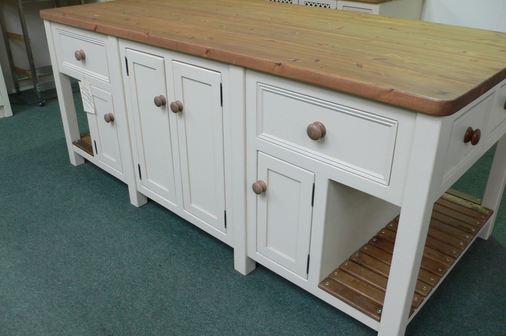 T11 Double Ended Island