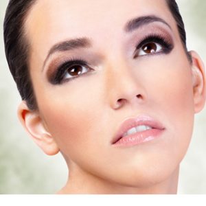 Black Premium Eyelashes - BE677