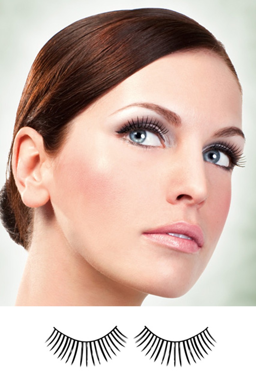 Black Deluxe Eyelashes - BE683