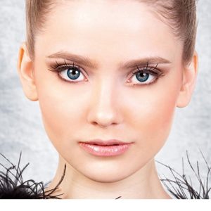 691_edit__96204_zoom Black Deluxe Eyelashes - BE691